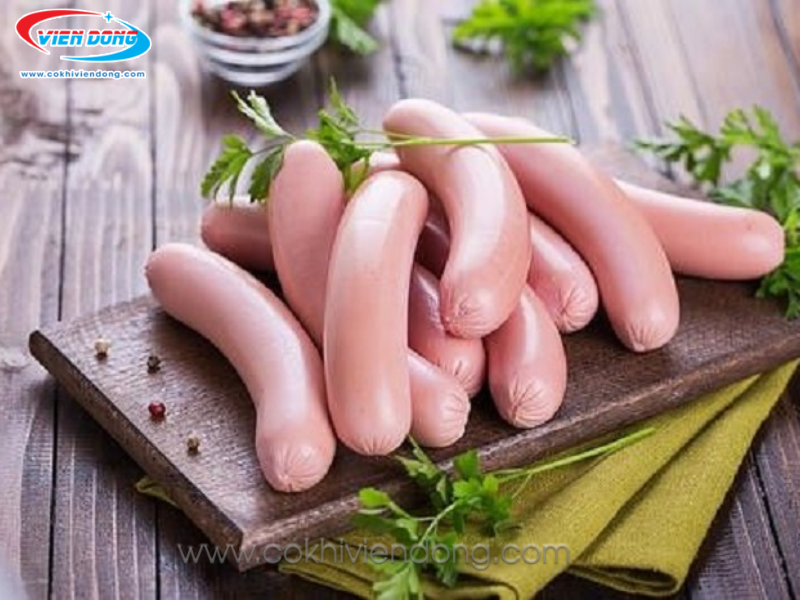 dây chuyền làm xúc xích